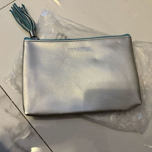 Kerasilk cosmetic bag - Picture 3 of 5